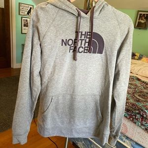 Woman’s north face hoodie size large